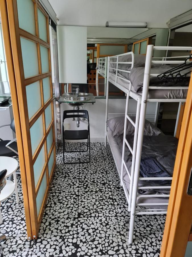 Hostel Hospitality House - H H H ลูบลิยานา ภายนอก รูปภาพ