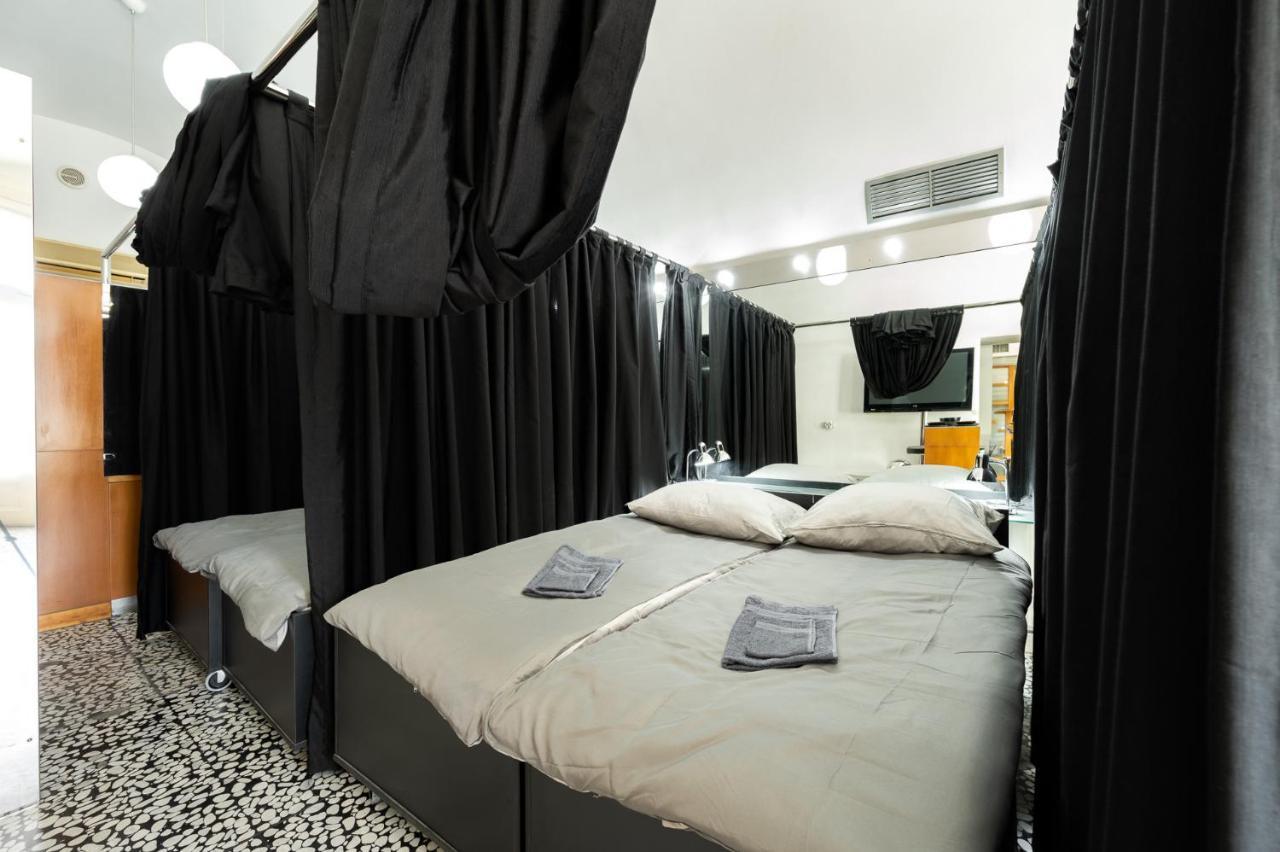 Hostel Hospitality House - H H H ลูบลิยานา ภายนอก รูปภาพ
