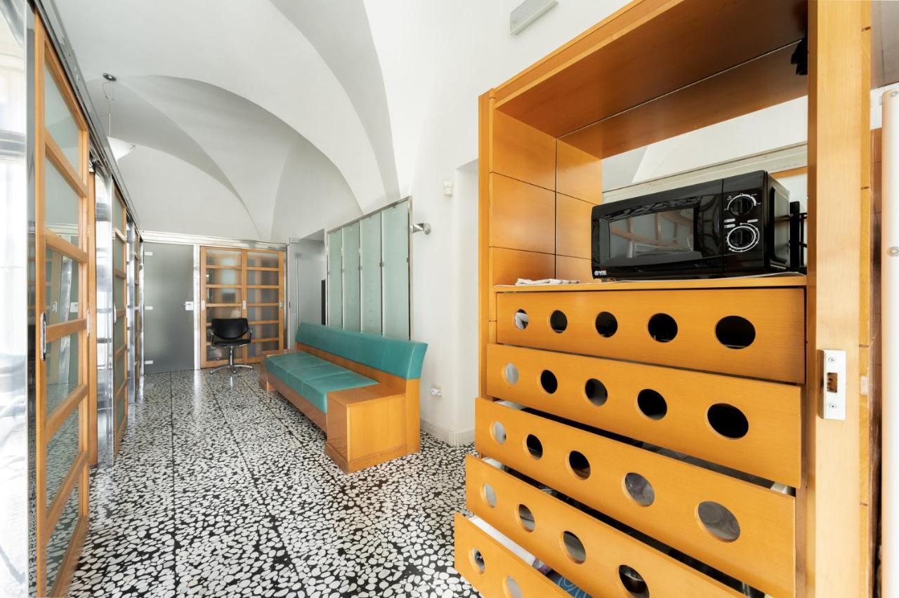 Hostel Hospitality House - H H H ลูบลิยานา ภายนอก รูปภาพ